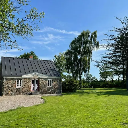 Historic House By Kongeaen And Freedom Bridge Vakantiehuis Vejen