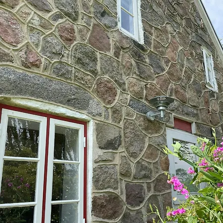 Historic House By Kongeaen And Freedom Bridge Nyaraló Vejen